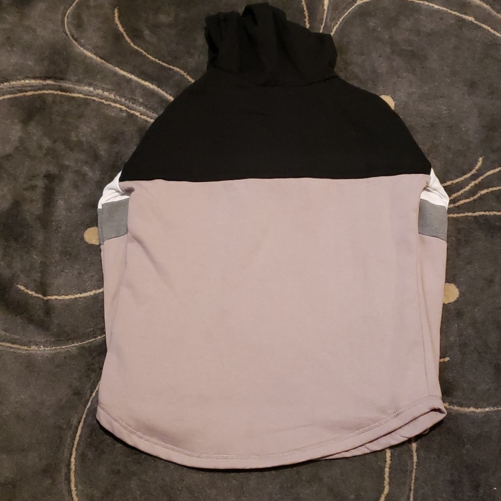 Sweater - Picture 2 of 3